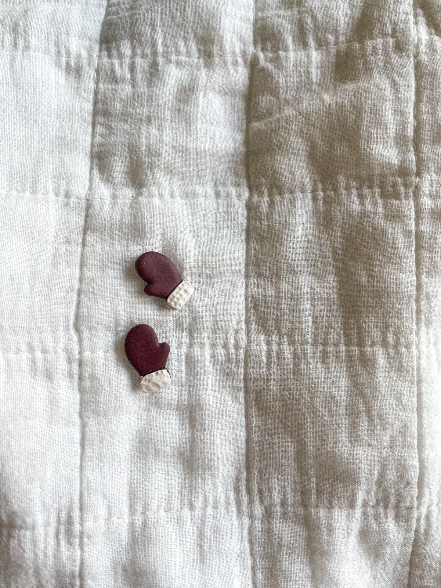 Red Mitten Studs