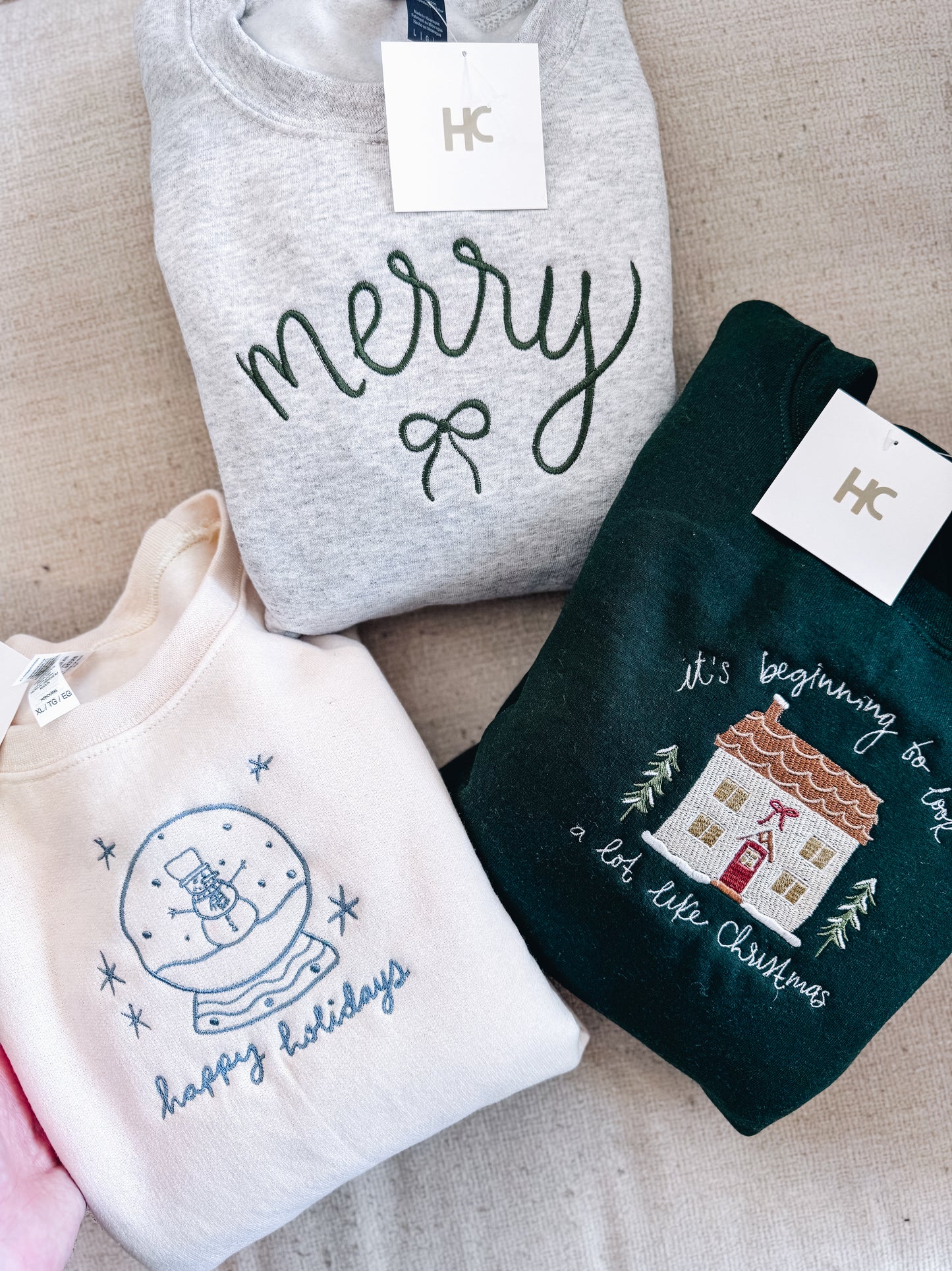 Happy Holidays Snow Globe Crewneck (**WHITE)