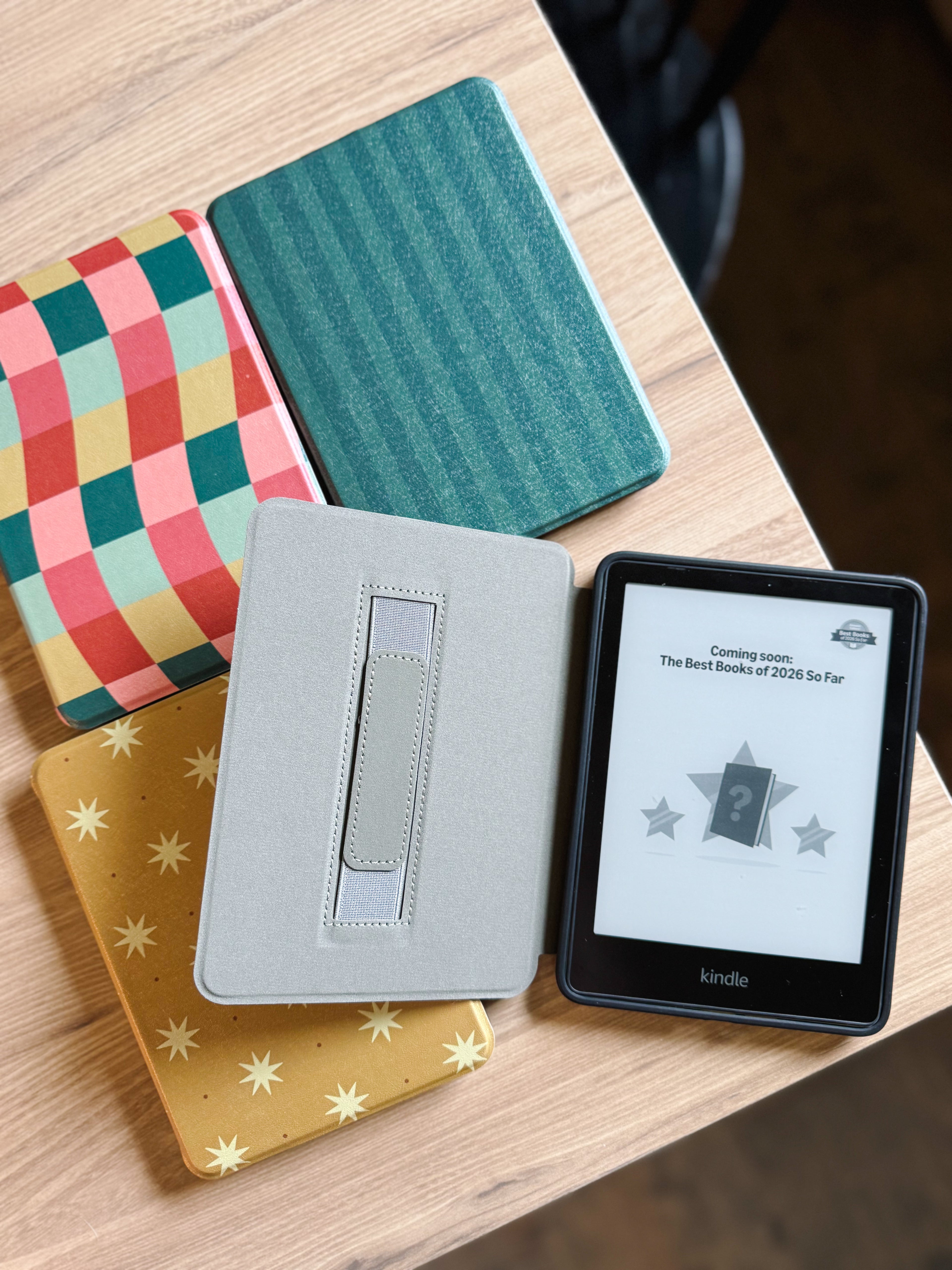 Kindle Case with Handstrap in cover, silicone back (11 & 12 Gen Paperwhite)