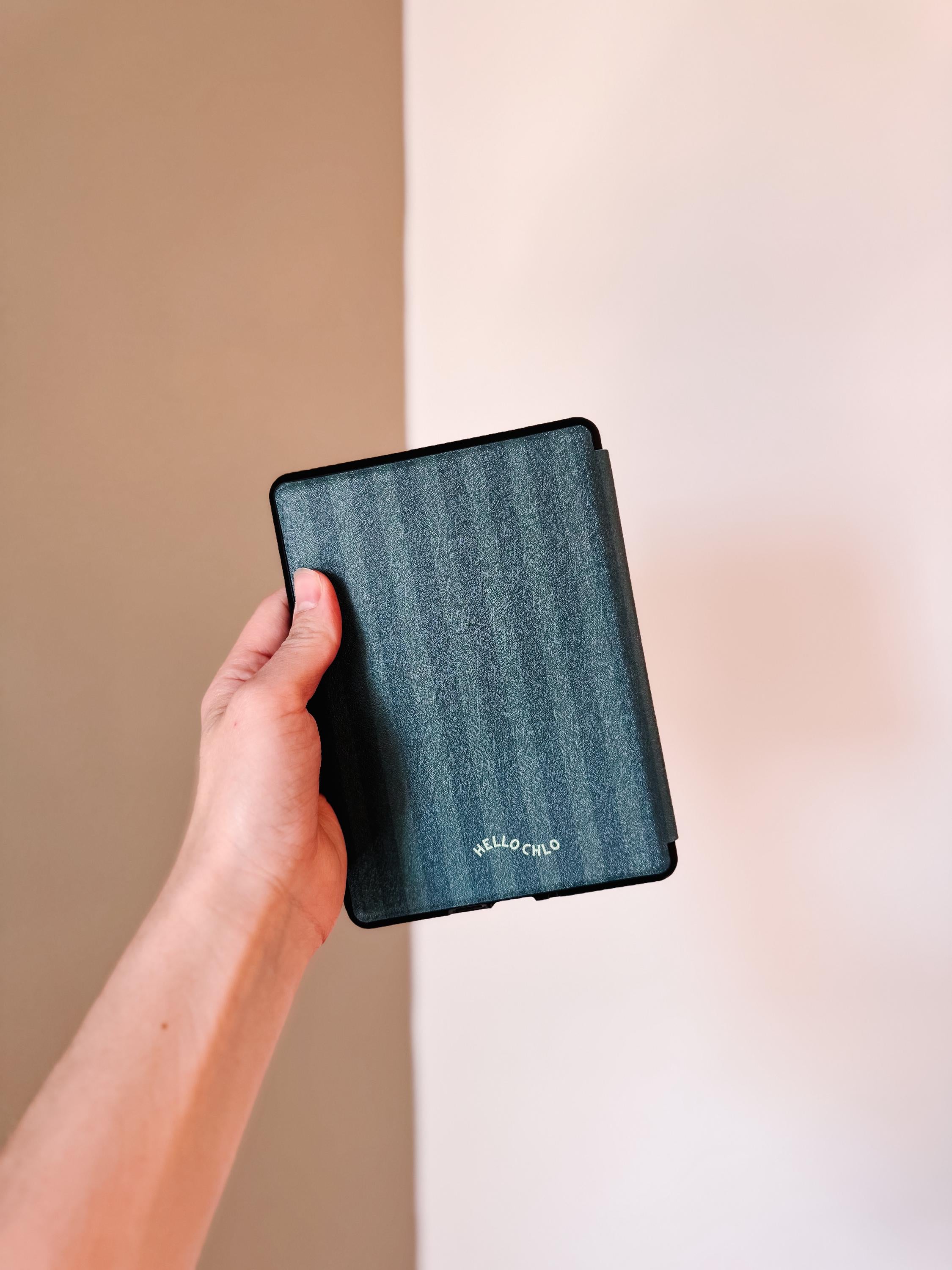Kindle Case with Handstrap in cover, silicone back (11 & 12 Gen Paperwhite)
